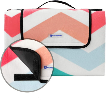 SONGMICS Waterproof Foldable Picnic Blanket 150x200cm Red Wave