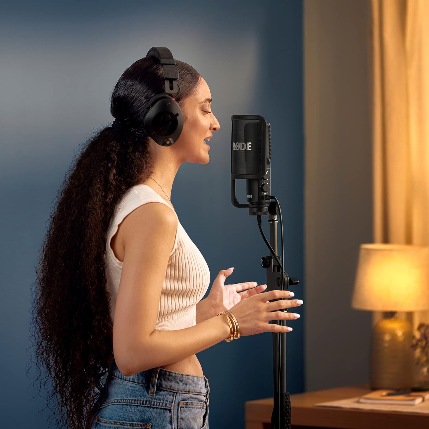 RØDE NT-USB+ USB Condenser Microphone – Studio‑Quality Podcast & Streaming