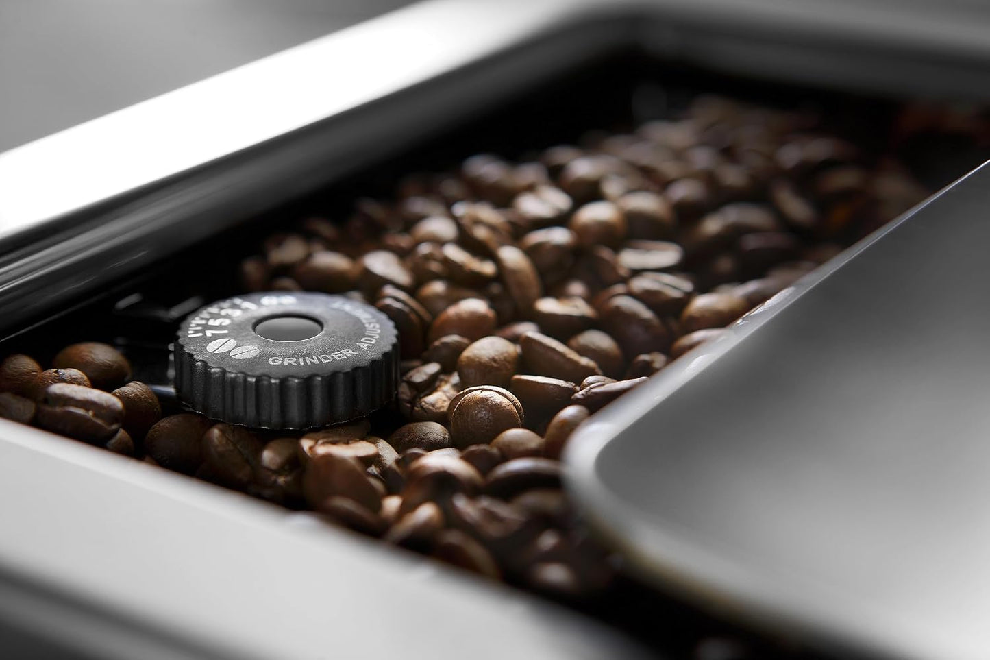 De'Longhi PrimaDonna Elite Experience ECAM656.85.MS Automatic Coffee Machine Silver