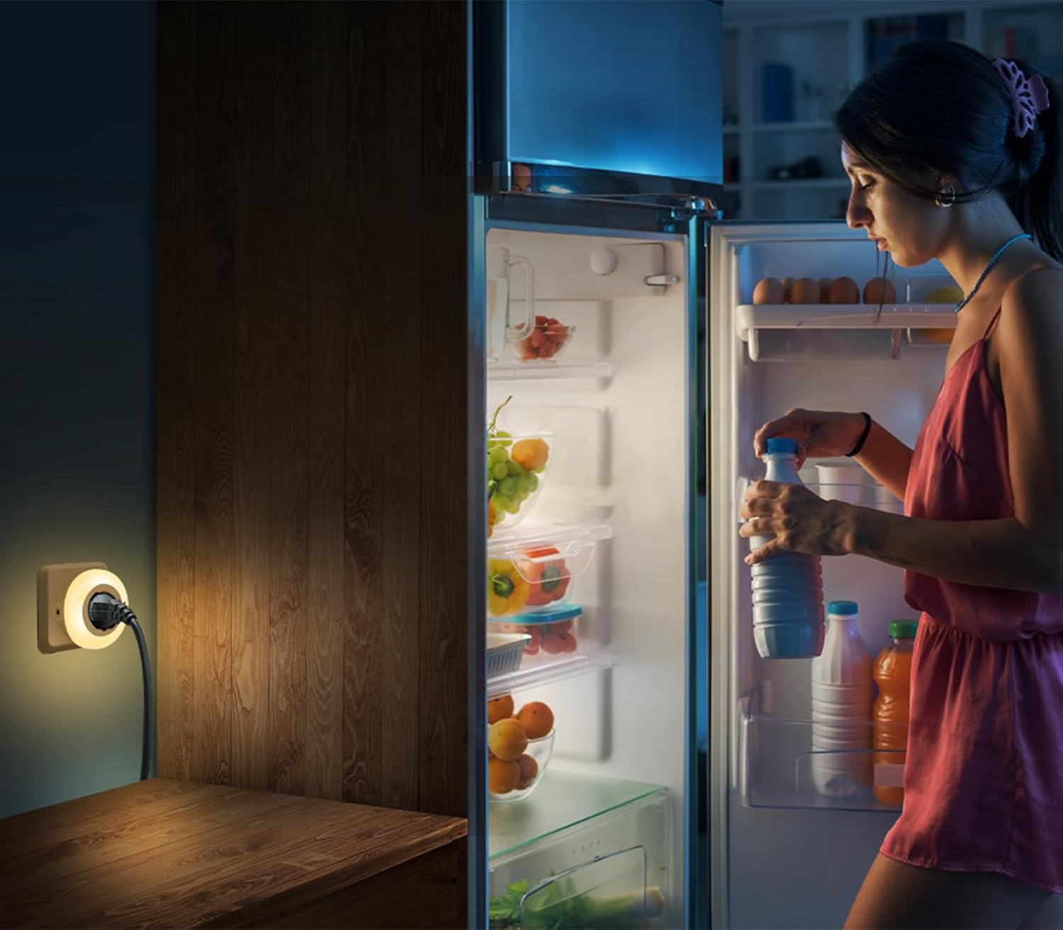 Emotionlite Night Light Socket with Twilight Sensor 4 Brightness Adjustable Warm White 2700 K
