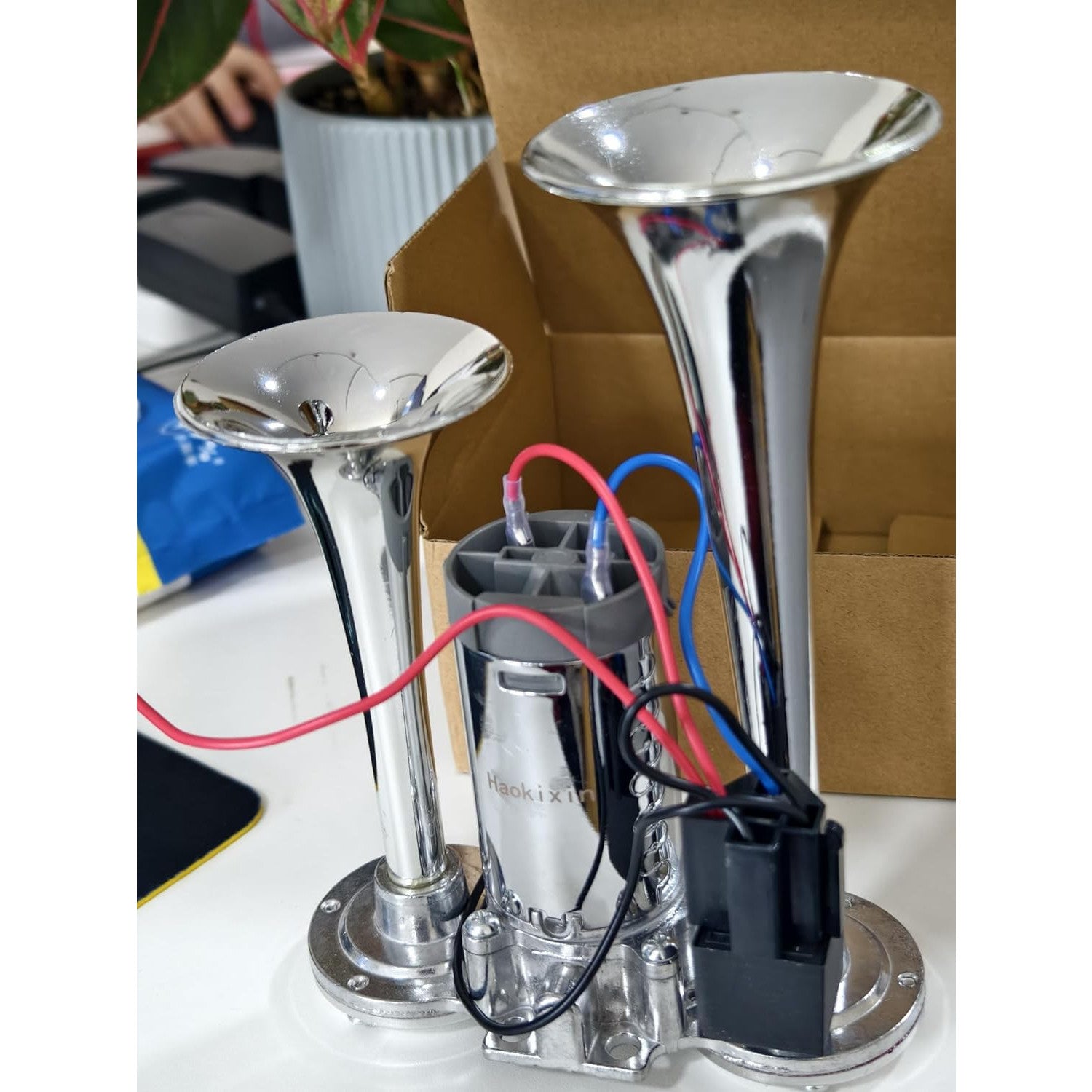 600DB Super Loud Dual Electric Train Horn for Trucks