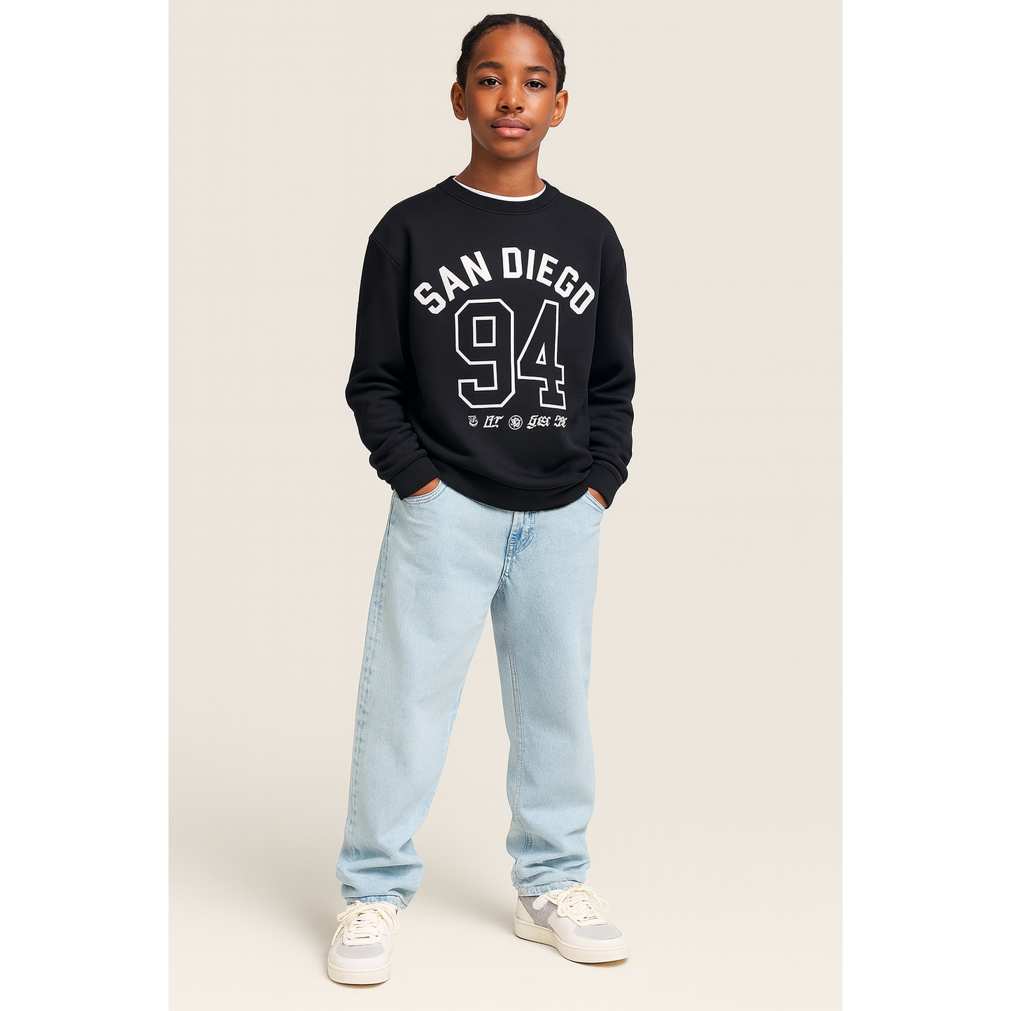 H&M Relaxed Tapered Fit Jeans