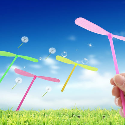 Plastic Dragonfly Flying Toy with Rotating Propeller for Outdoor Garden Play, Multicolor