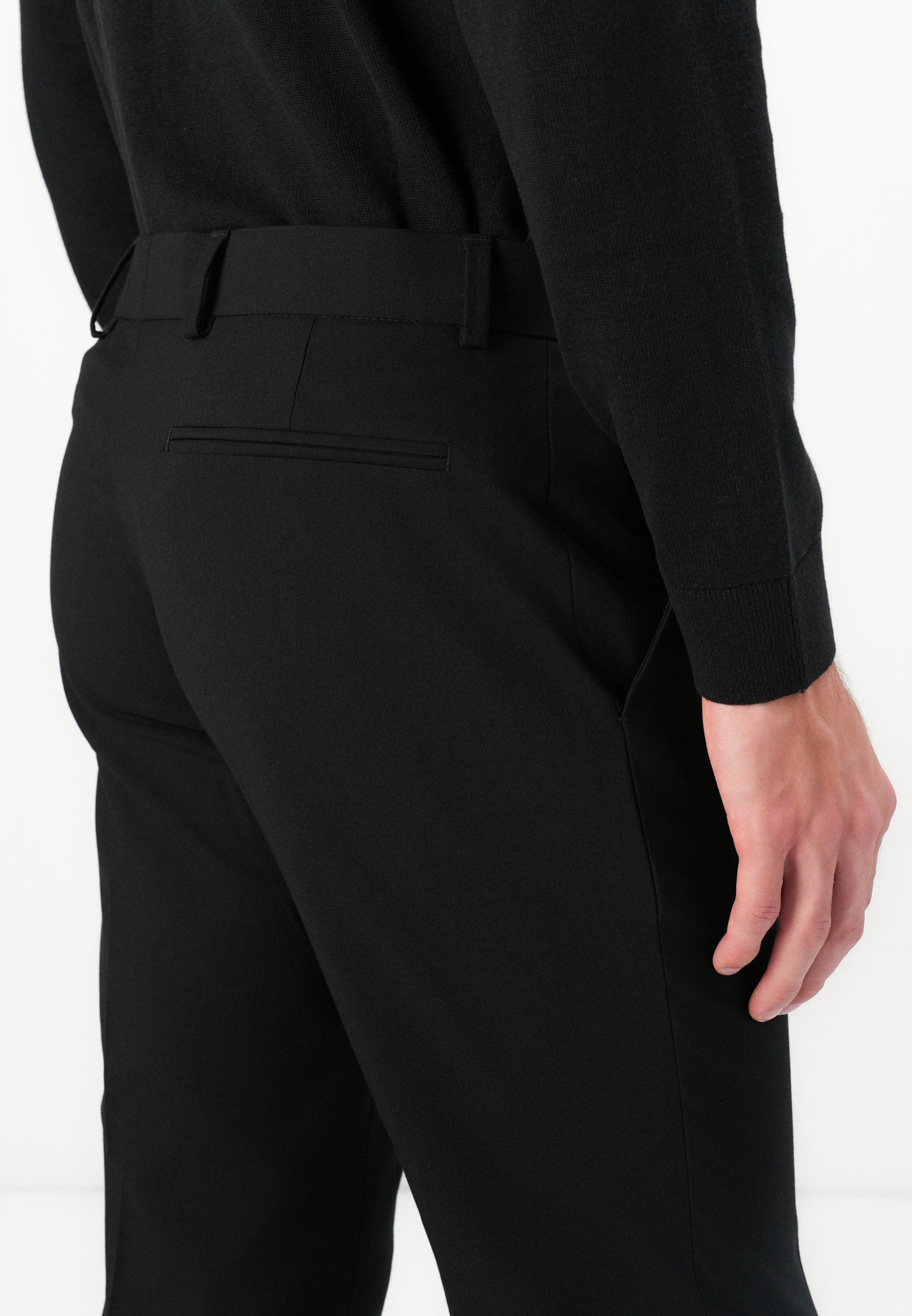 Elegant Isaac Dewhirst Soloman Slim Fit Suit