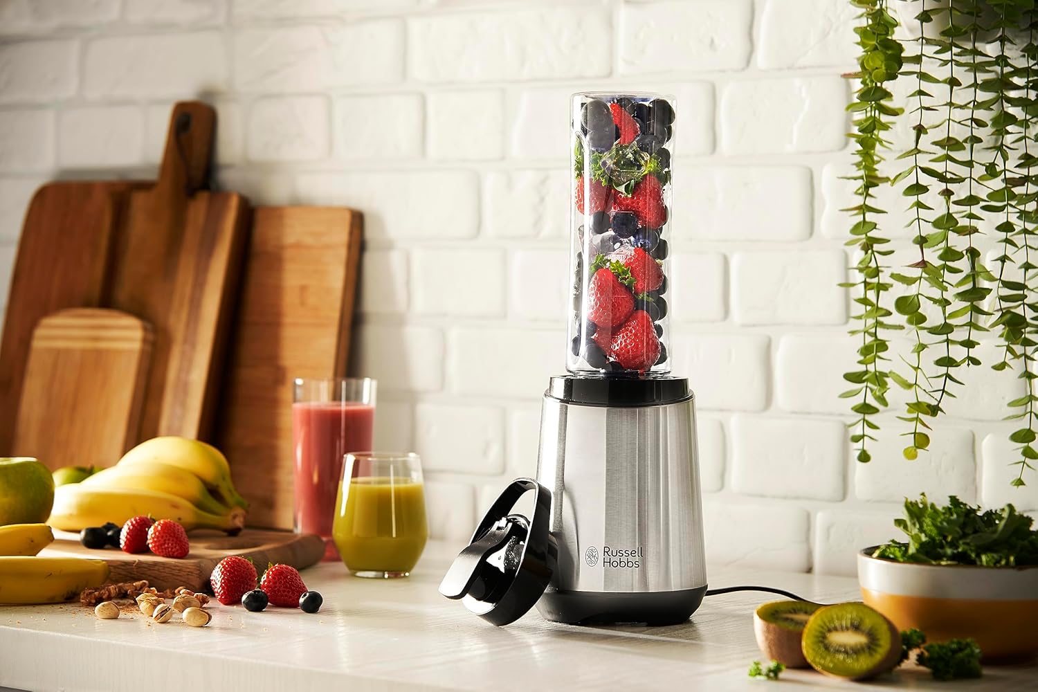 Russell Hobbs Mix & Go Portable Blender: Powerful Smoothie Maker with Travel Bottle