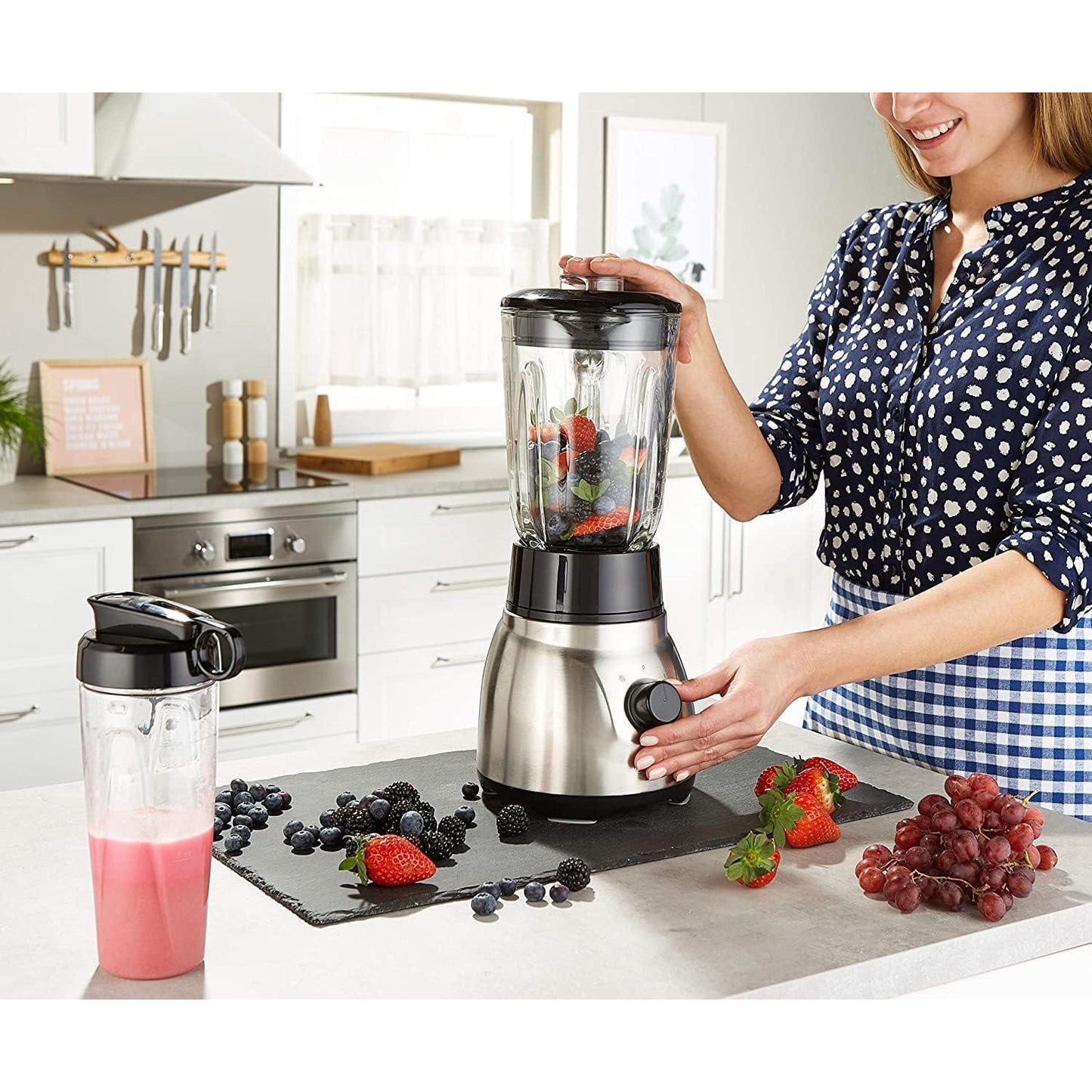 Russell Hobbs 2-in-1 Glass Steel Stand Mixer with To-Go Mug - Gomix Brands Outlet