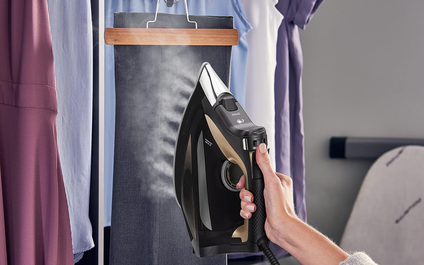 Rowenta Focus Excel Steam Iron 2700W 180g/min Steam Boost