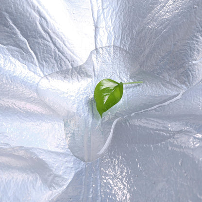 SONGMICS Waterproof Foldable Picnic Blanket 150x200cm Red Wave