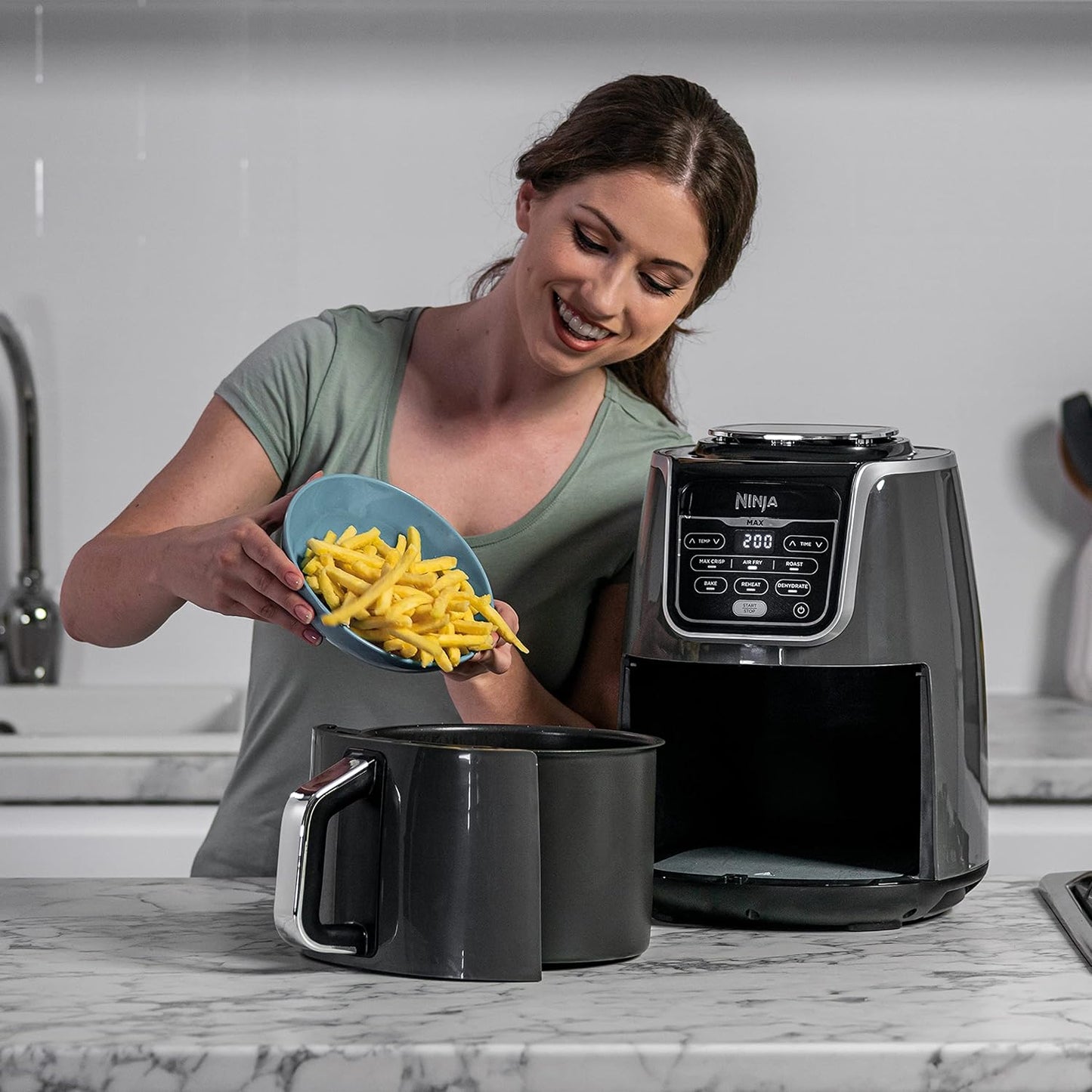 Ninja AF160EU 5.2L Family-Sized Air Fryer with 6 Functions