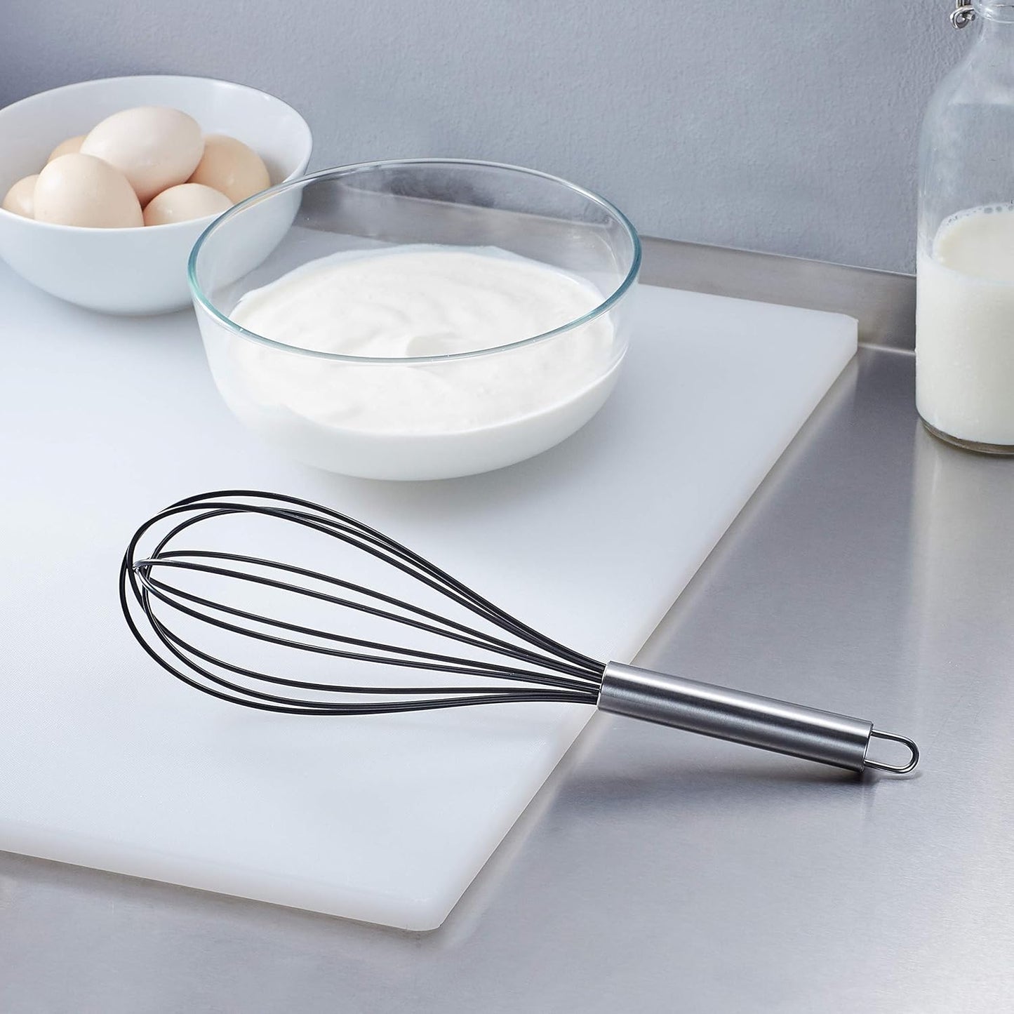 Amazon Basics 3-Piece Stainless Steel Silicone Whisk Set Black