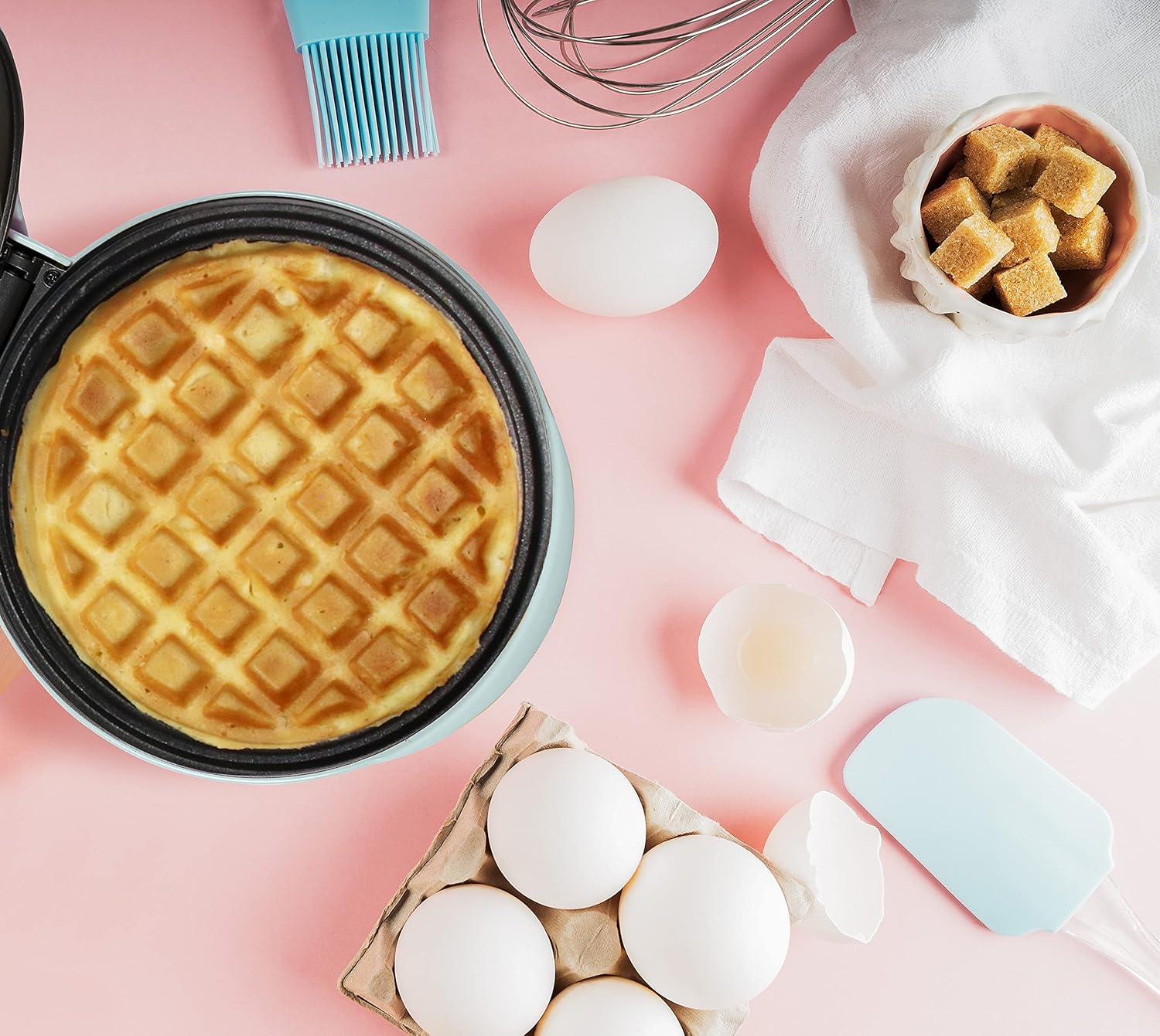 Bestron Mint Mini Waffle Iron – Retro Non-Stick 550W