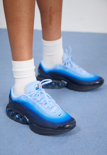 Nike Air Max DN 1: Dynamic Air Cushioned Performance Sneakers, Blue Void