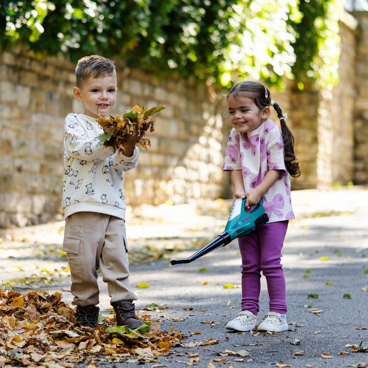 Bosch Multicolored Leaf Blower Play Set for Kids - Gomix Brands Outlet