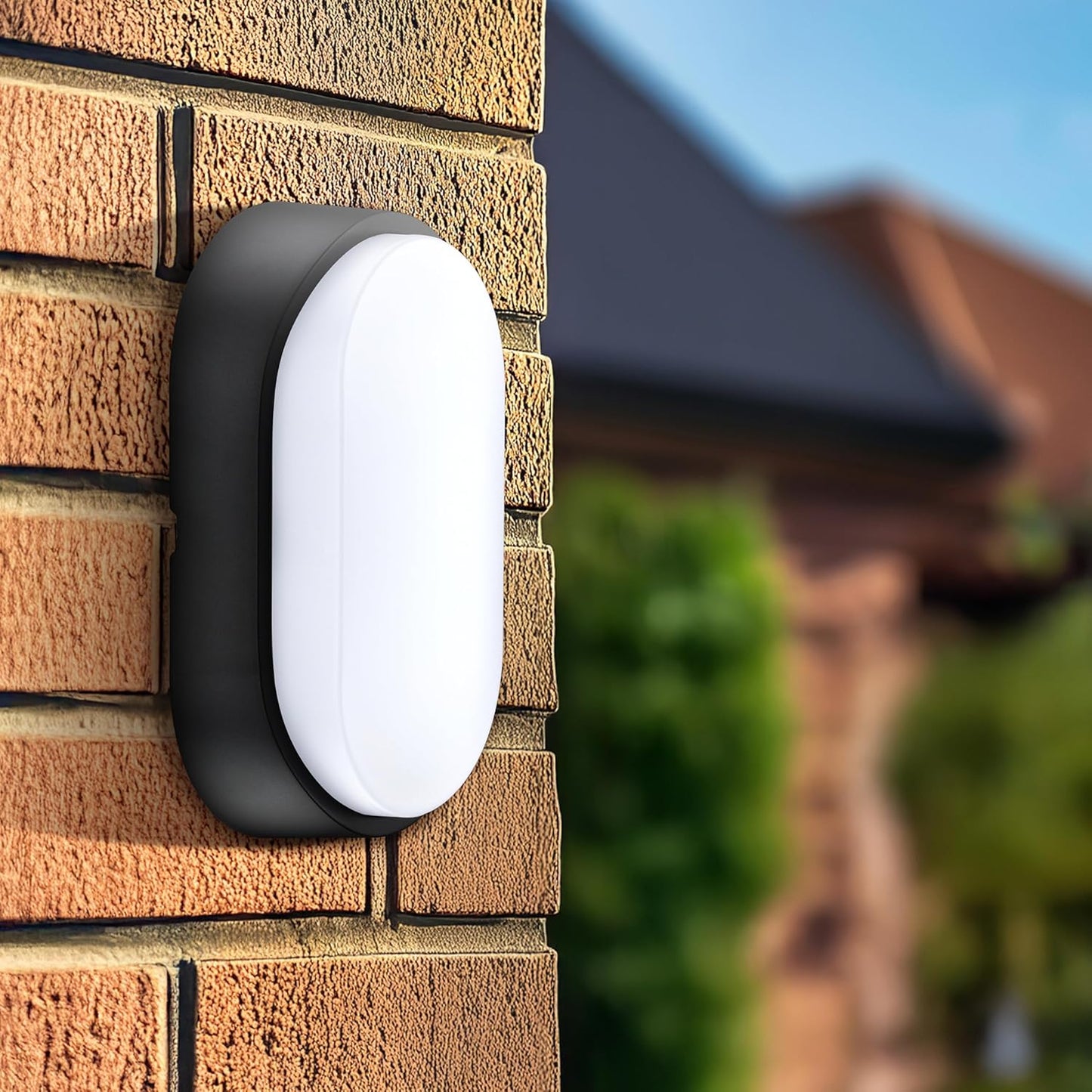 Luceco Eco Oval Outdoor LED Bulkhead Light Black IP54