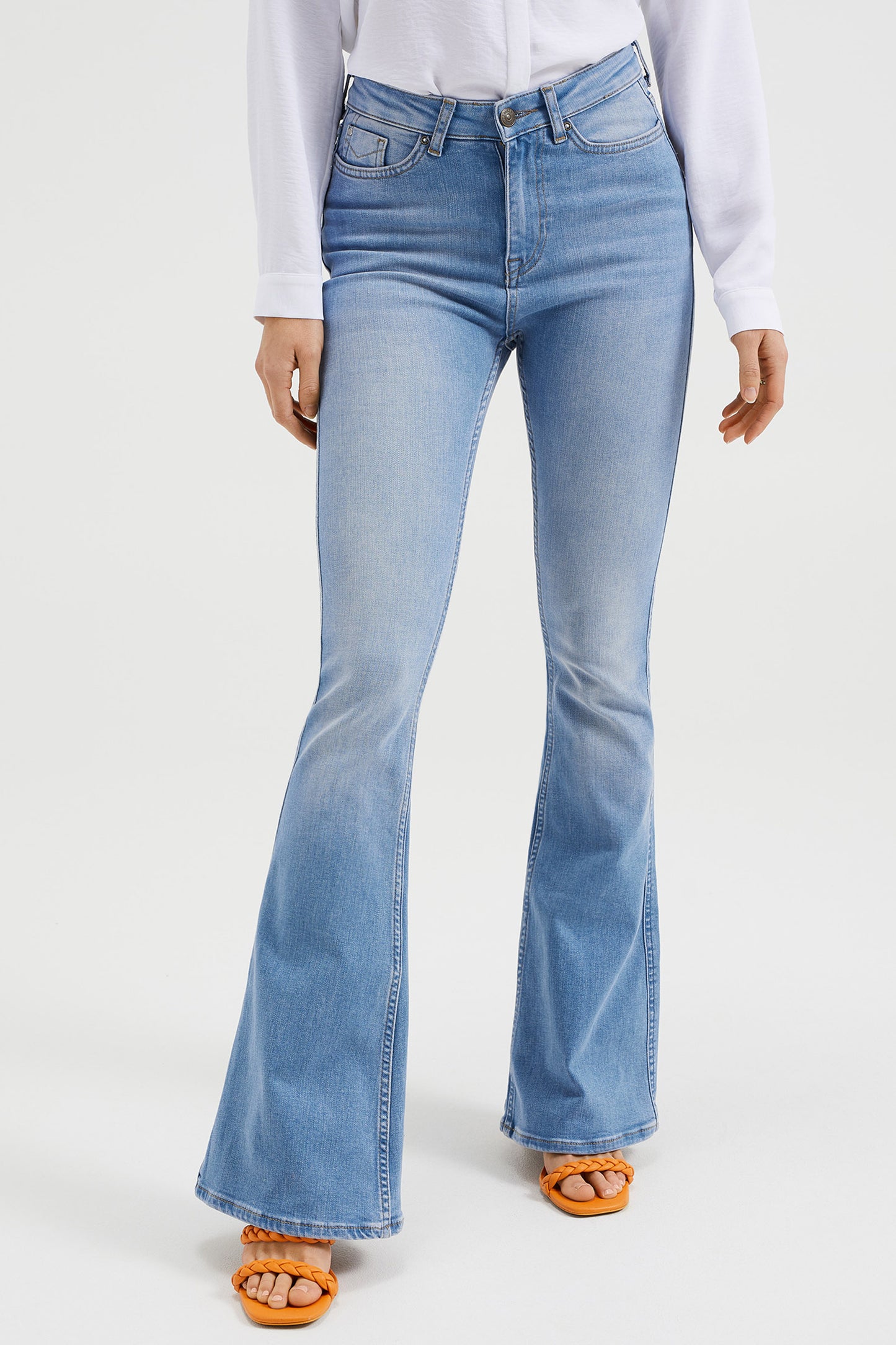 Blue Ridge High Rise Super Wide Flared Stretch Jeans
