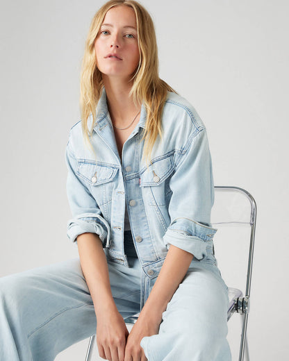 Shrunken '90s Linen Denim Lightweight Women's Trucker Jacket Light Wash
