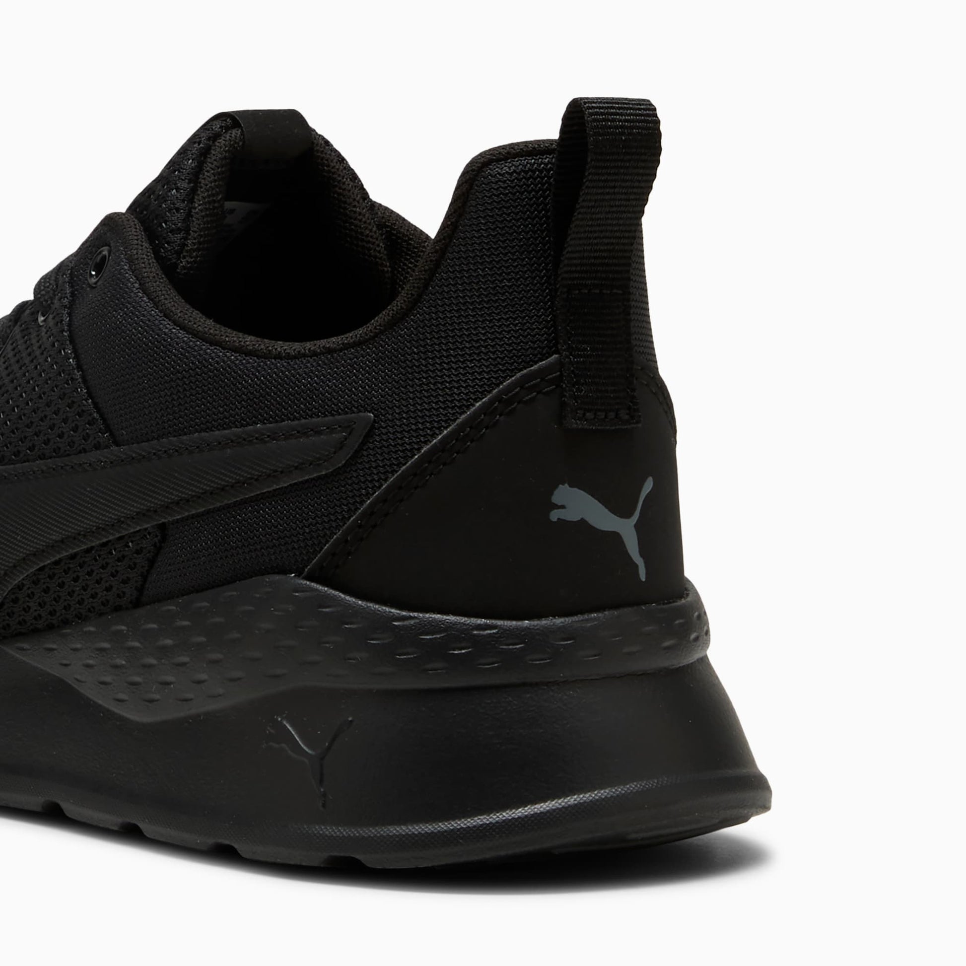 PUMA Anzarun Lite Men's Lightweight Breathable Trainers for Active Lifestyles