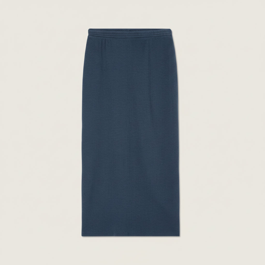 https://www.americanvintage-store.com/dw/image/v2/BGNV_PRD/on/demandware.static/-/Sites-master-catalog/default/dwd86dba58/images/productPictures/H24/BLA13AH24/BLA13AH24-NAVYCH-1-large.jpg?sw=720&sh=1125