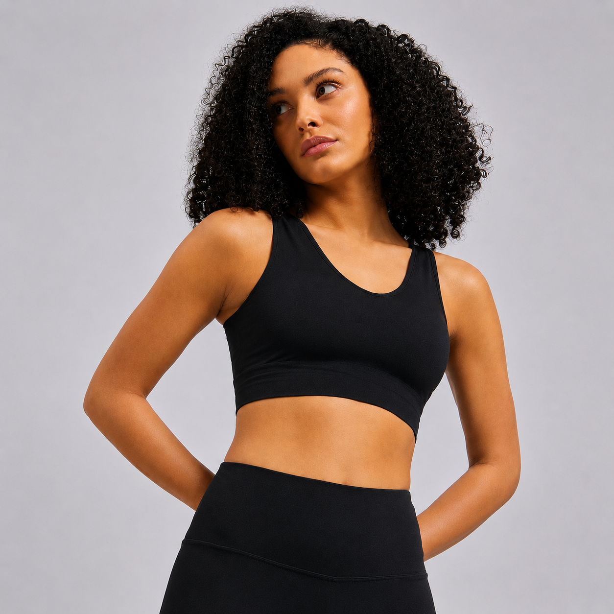 CRIVIT Women's Medium Level Seamless Sports Bra