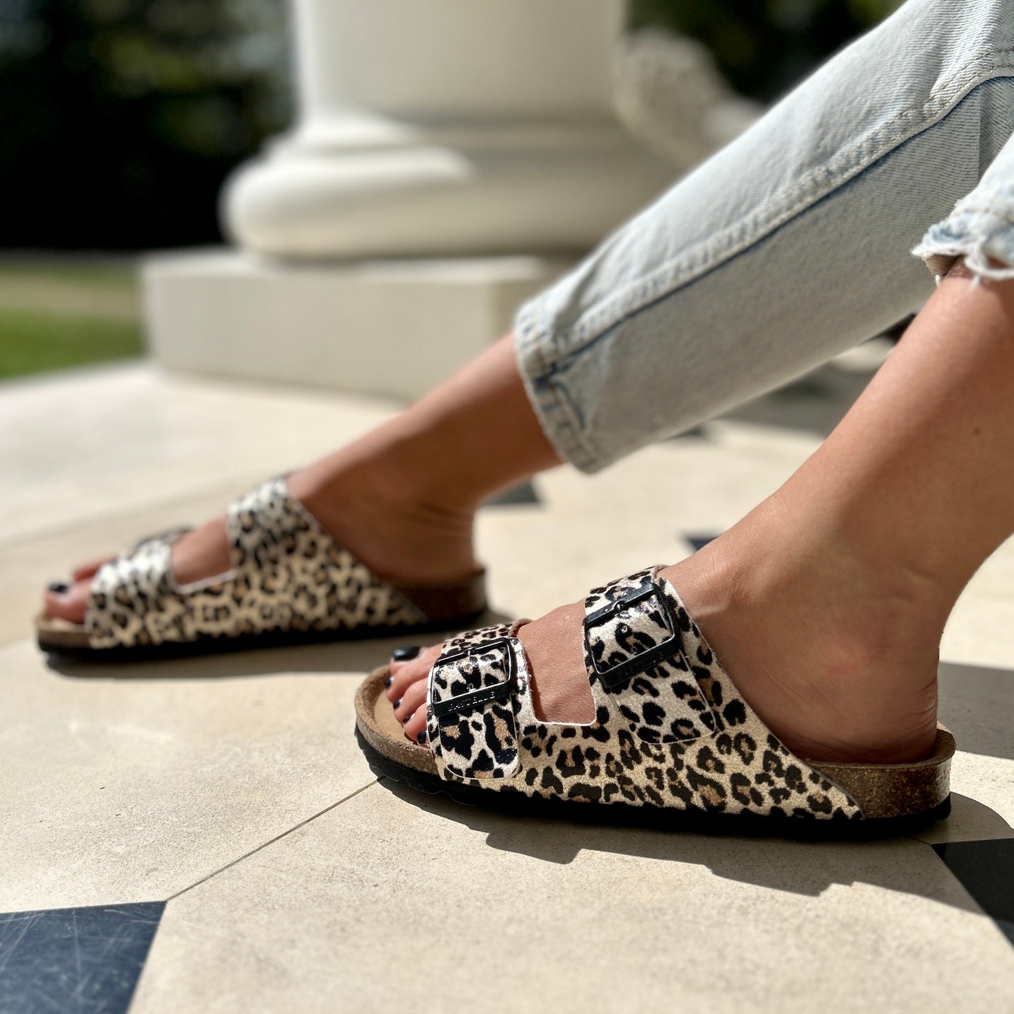 Comfortable Women's Two-Strap Mules: Ergonomic Sole, Adjustable Fit, Stylish Design