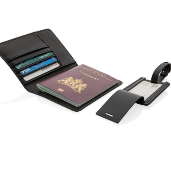 Swiss Peak GRS Recycled Travel Set: Sustainable PU Passport Holder, Luggage Tag