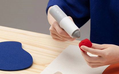 HOTO Cordless USB-C Rechargeable Lithium Glue Gun for Precise Crafting