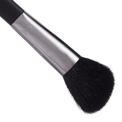 KIKO MILANO Face 10 Angled Blush Bronzer Highlighter Brush Natural Fibers