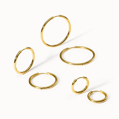 https://cdn.shopify.com/s/files/1/1328/6091/files/Shop_EarringSetEcho.jpg?v=1751383237