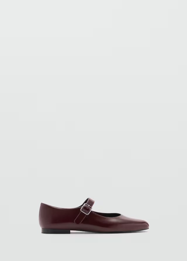 Elegant Burgundy Patent Leather-Effect Ballet Flats with Buckle Strap