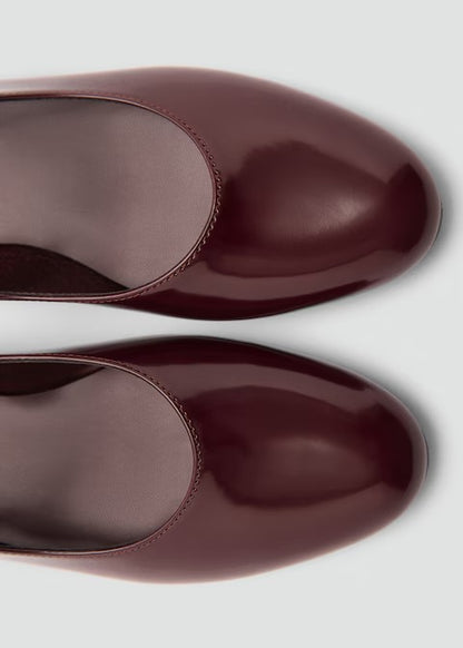 Elegant Burgundy Patent Leather-Effect Ballet Flats with Buckle Strap