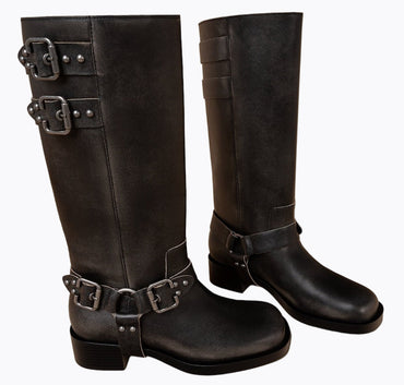 Biker boots with buckles for womens.