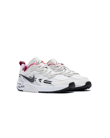 Nike x FUTURA WMNS JAM Train Electric-WOMEN'S SHOES.