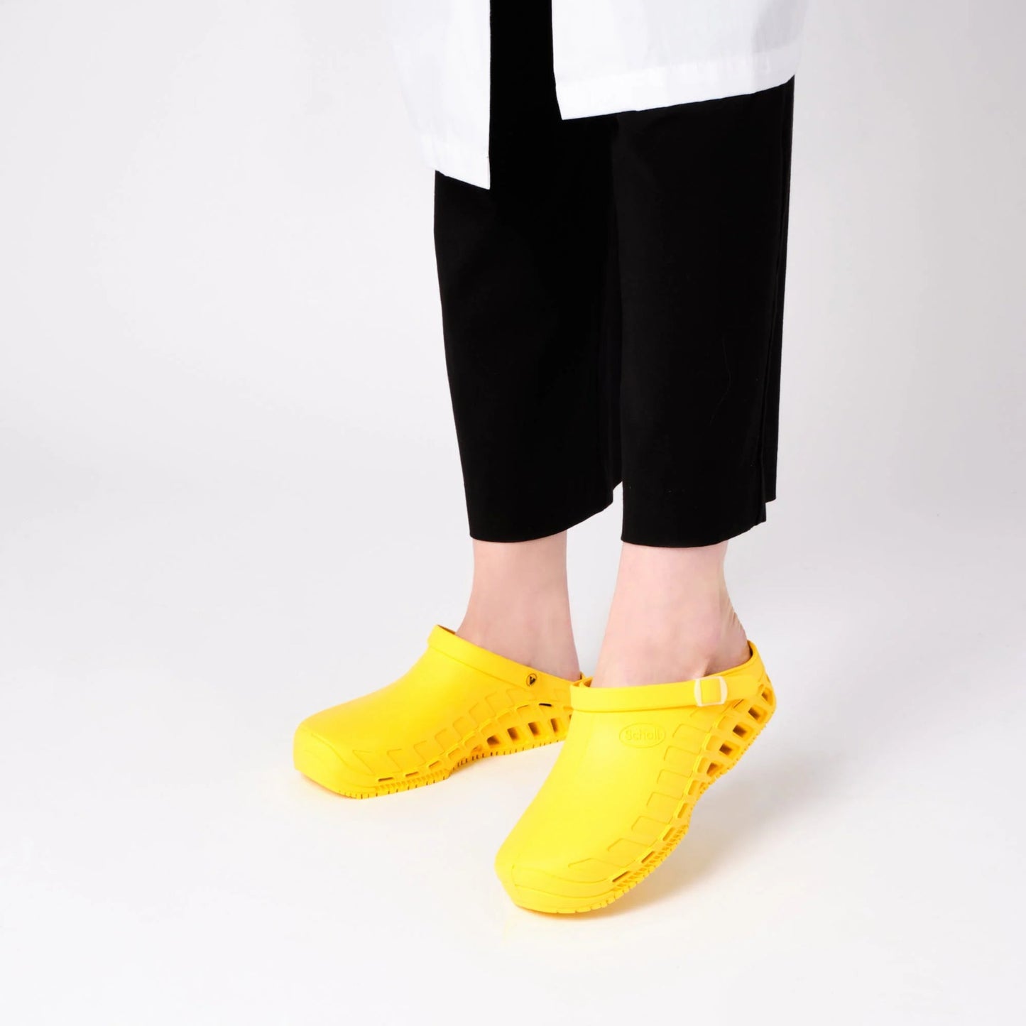 Scholl Clog Evo Professional Slip-Resistant TPR Wine Clog