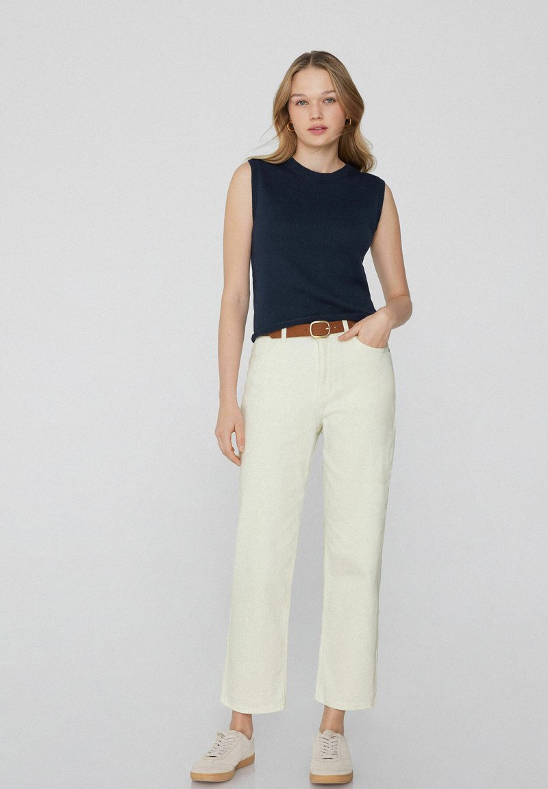 Tezenis Women's White Straight Leg Denim Jeans with Pockets and Belt Loops