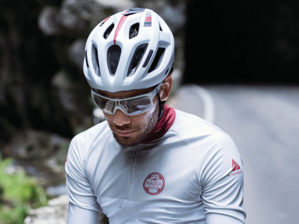 ABUS Aduro 2.1 White Road Cycling Helmet Size L Ventilated
