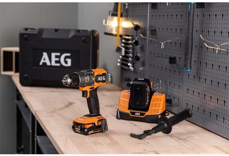 AEG Powerful Tools Set