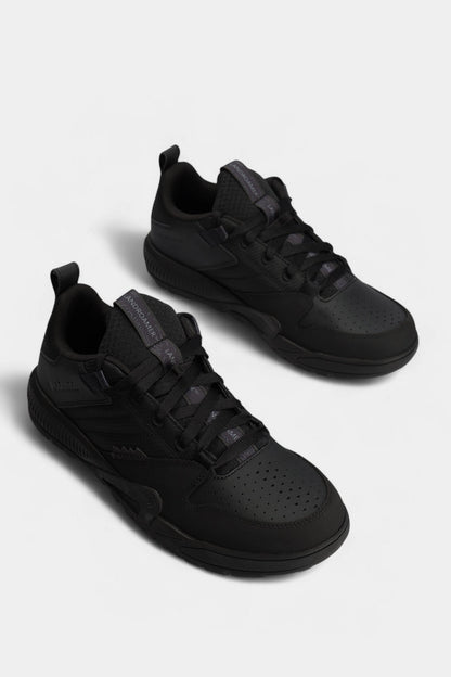 Columbia Men's Black Lifestyle Sneakers: Durable Comfort for Everyday Versatile Wear