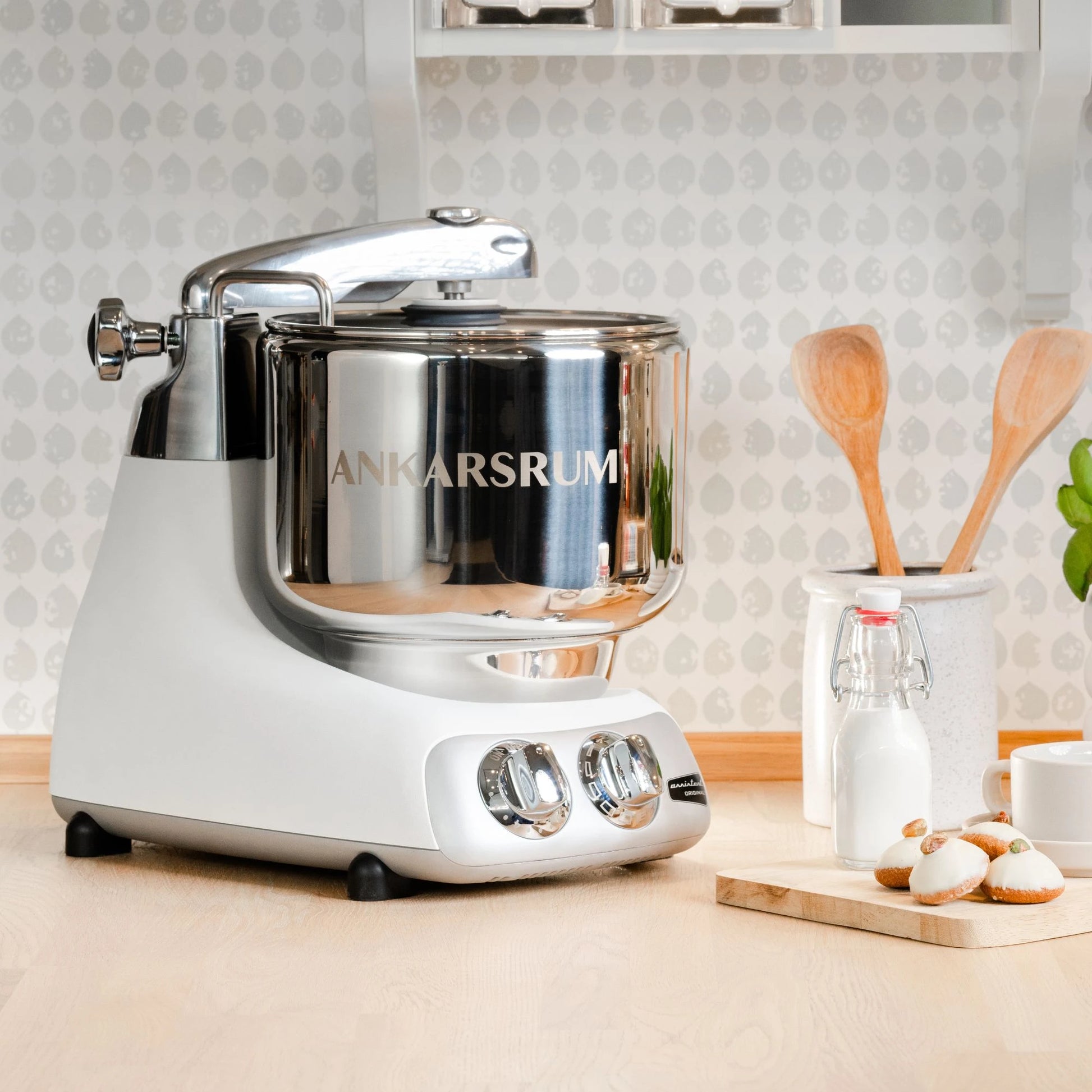 Ankarsrum Assistent Original Stand Mixer AKM6230 Mineral White