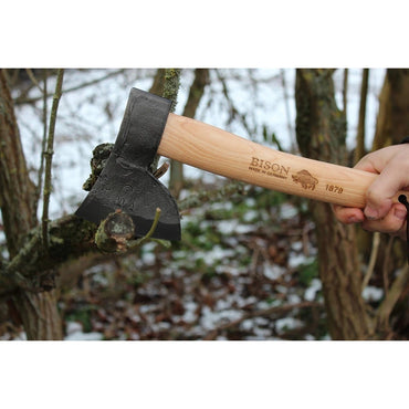 Lightweight Portable Hunting Hatchet with Hand-Forged Blade and Hickory Wood Handle