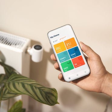 https://cdn.shopify.com/s/files/1/0552/4992/8391/files/en_smart_radiator_thermostat_x_app_lifestyle_0949_00.jpg?v=1764855603