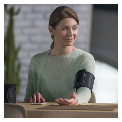 OMRON EVOLV HEM-7600T-E Accurate Smart Wireless Arm Blood Pressure Monitor