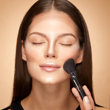 KIKO MILANO Face 10 Angled Blush Bronzer Highlighter Brush Natural Fibers