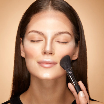 KIKO MILANO Face 10 Angled Blush Bronzer Highlighter Brush Natural Fibers