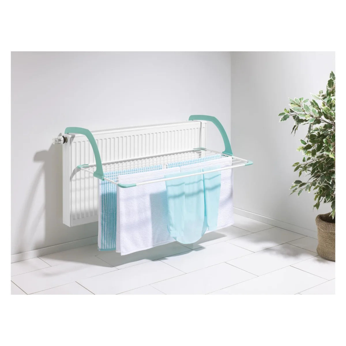 https://shop.retoura.de/media/image/product/2068513/lg/livarno-home-haengetrockner-einklappbar-b-ware-neuwertig~2.webp