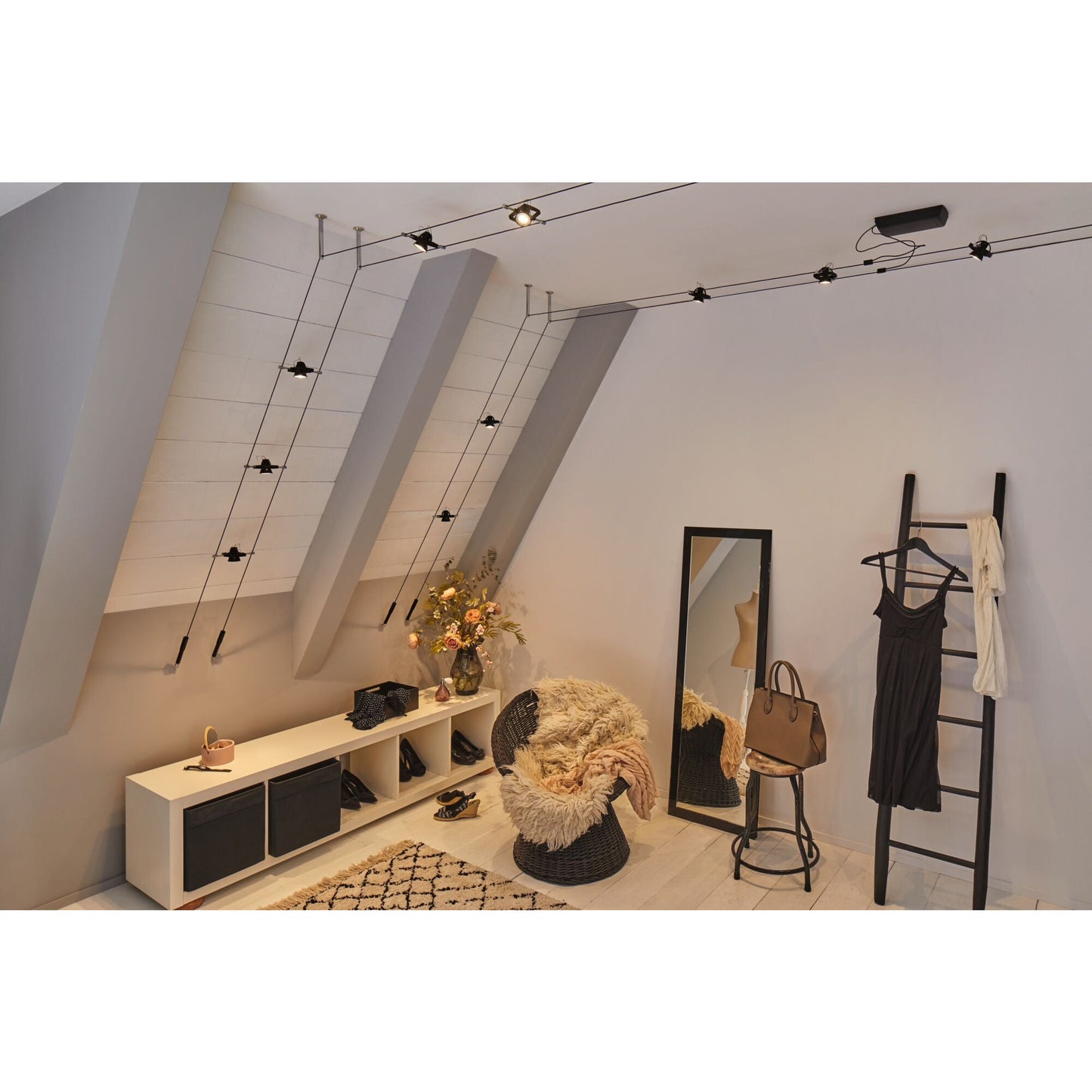 CorDuo Mac II Individual Spot GU5.3 10W 12V Black Matt Chrome