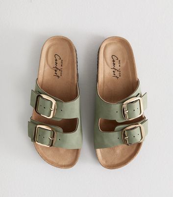 https://media3.newlookassets.com/i/newlook/915226537/womens/footwear/shoes/sandals/mint-green-faux-suede-buckled-strap-sandals.jpg