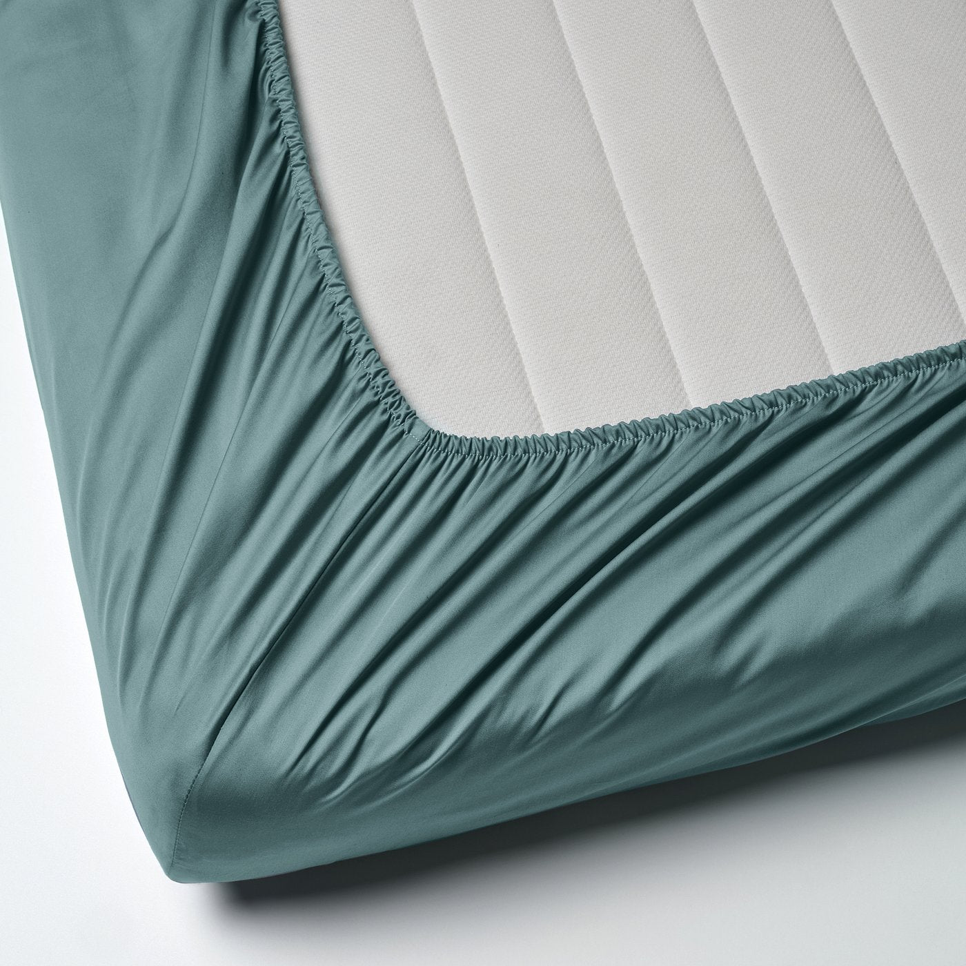 https://www.ikea.com/th/en/images/products/nattjasmin-fitted-sheet-blue-green__1359155_pe954079_s5.jpg