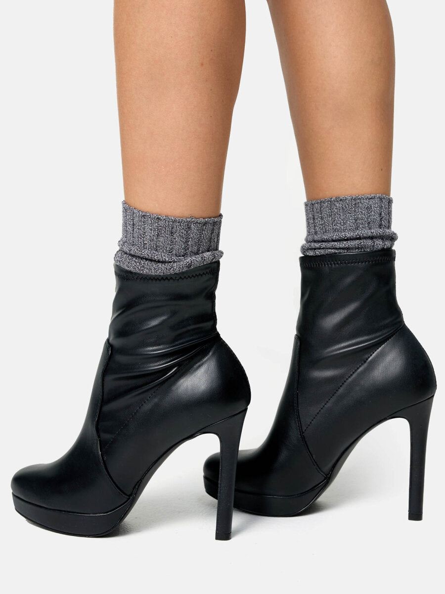 https://nurdie.de/media/image/product/119357/lg/nur-die-damen-warme-boots-socken-bambus-mittelgraumel-groesse-35-38~4.jpg