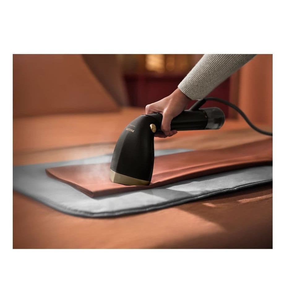 https://cdn.wasserman.eu/generated/images/s960/6783885/philips-steamer-sth7060-80-handheld-1500-w-01-02-l-28-g-min-black
