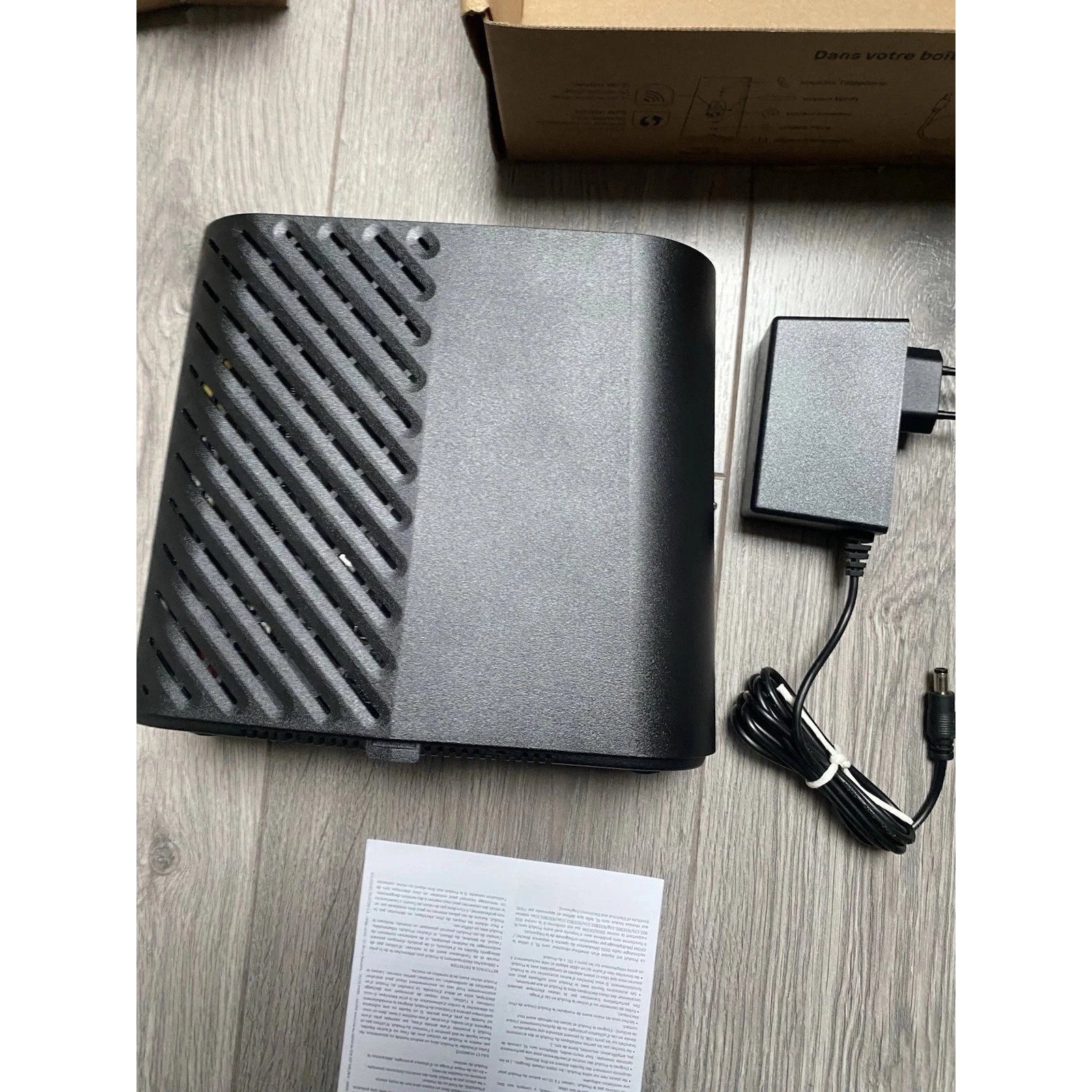 Bouygues Bbox Wi‑Fi 6 Dual‑Band Modem with Built‑In Repeater PRV36AX349B